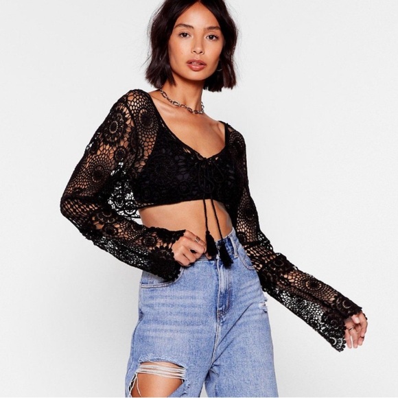 Nasty Gal Black Lace Crop Top - Picture 2 of 9